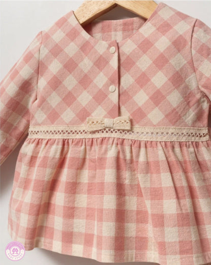 Baby outfit set with plaid top and soft cotton pants for girls