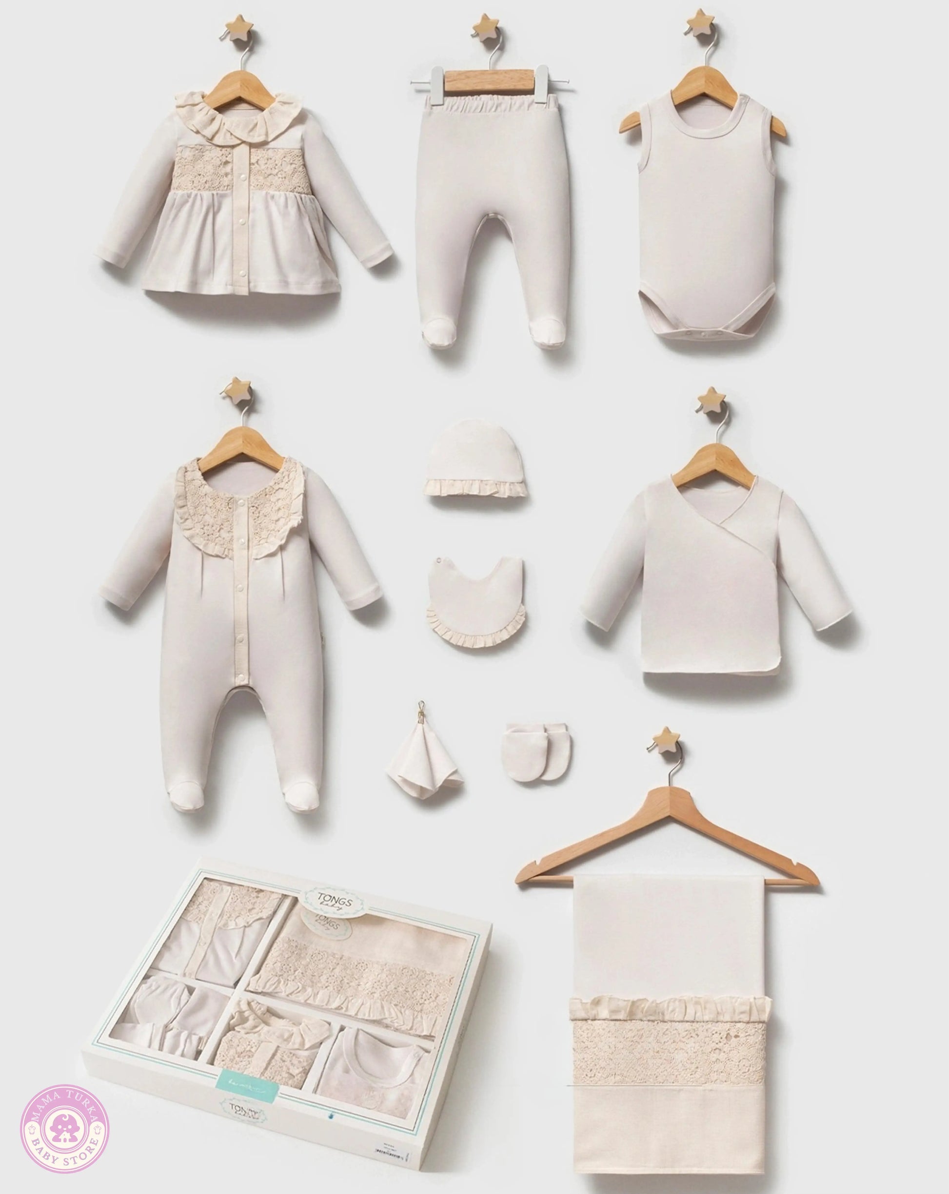 Newborn baby gift set in premium cotton with bodysuit, pants and accessories